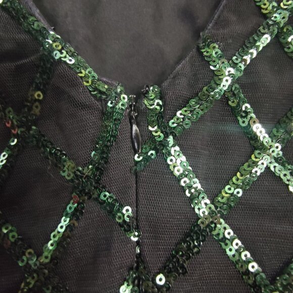 Forever 21 Long sleeve Black and Green Diamond Pattern Sequin Dress - Picture 6 of 14